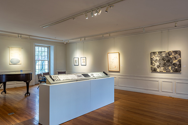 Borderless Scroll, Installation View